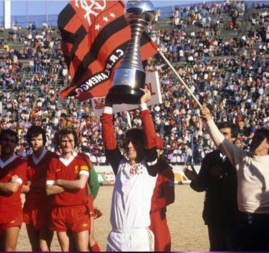 Miniatura da Taça Mundial 81 (35cm)
