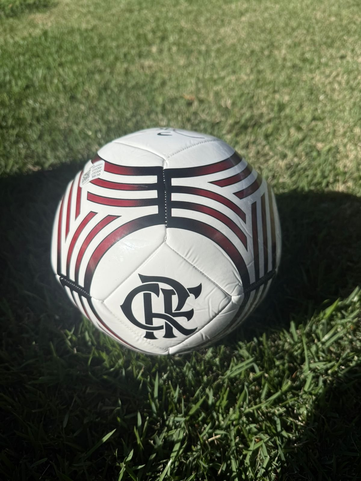 Bola Flamengo Adidas de Campo com Autógrafo Manual do Zico