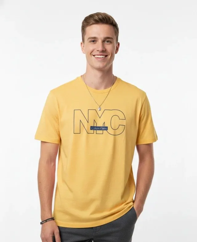 Camiseta Calvin Klein Logo New York amarela com logo emborrachado - 4RC821G-740