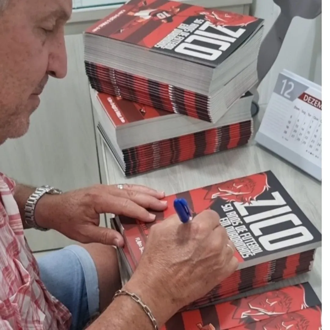 HQ 'Zico – 50 anos de futebol' (Autógrafo Manual)