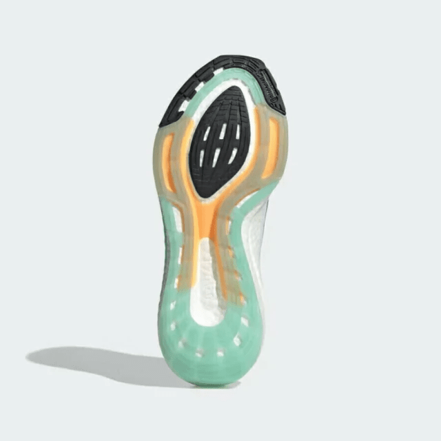 Tênis Ultraboost 22 Feminino - Adidas GX5463