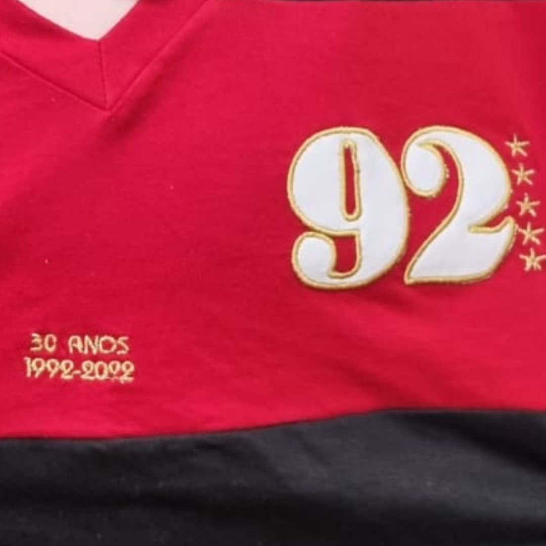Camisa Junior 1992 Especial 30 anos com bordado dourado (Com dedicatória)