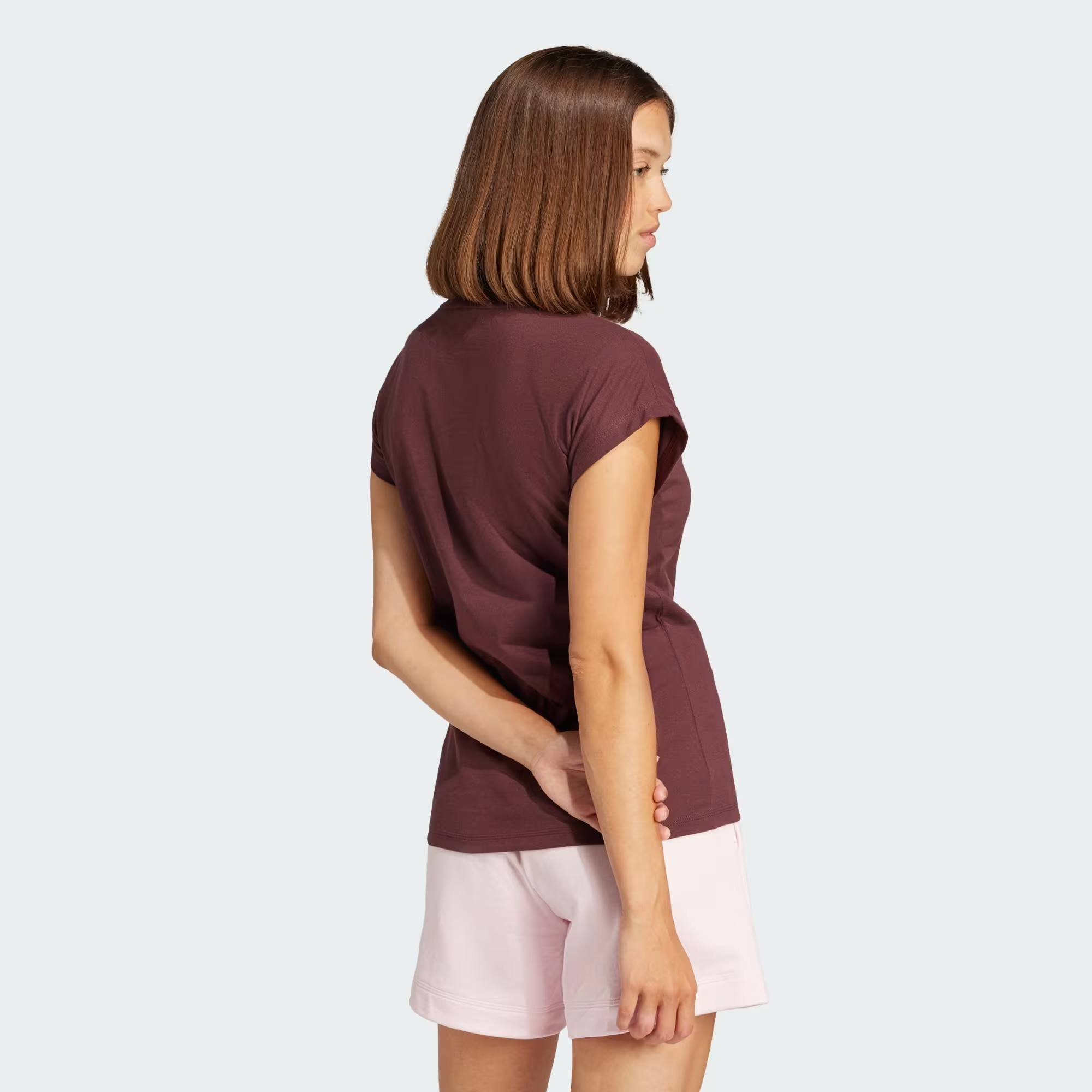 Camiseta Feminina Adidas Essentials Linear - JG8663