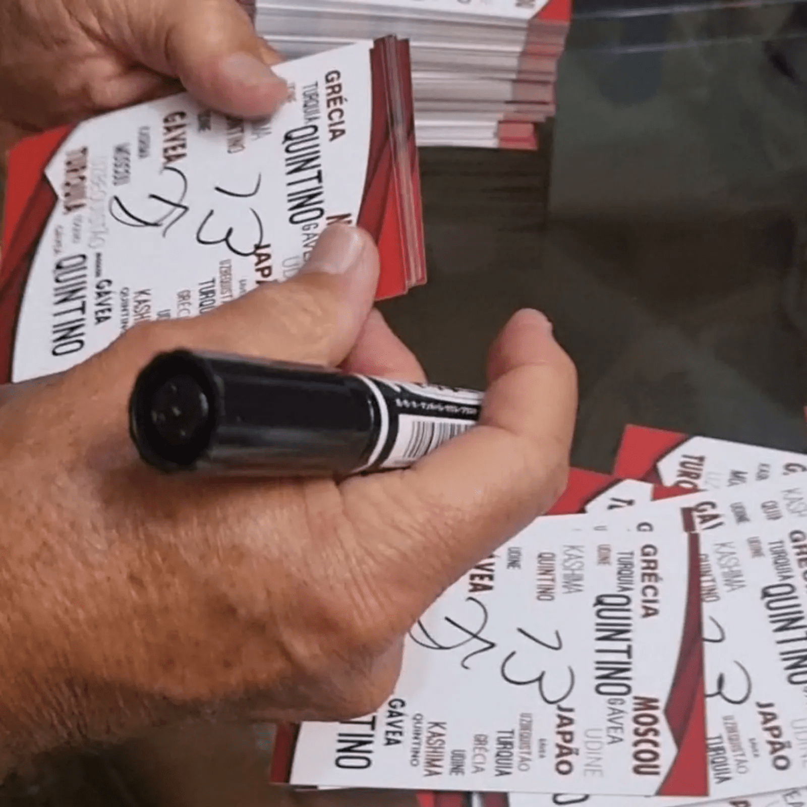 HQ "Me Arrebata - Epopeias Rubro-Negras - Vol 3" + Card Zico autografado