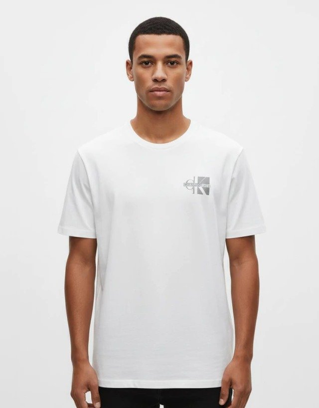 Camiseta T-shirt Casual Branca Calvin Klein - 4R8070S