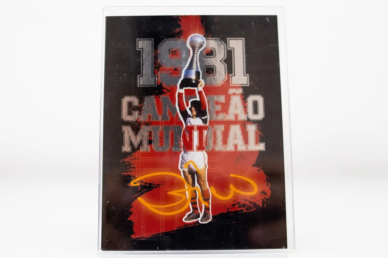 Card Colecionável Metalizado "Zico 1981" (Autógrafo Manual)