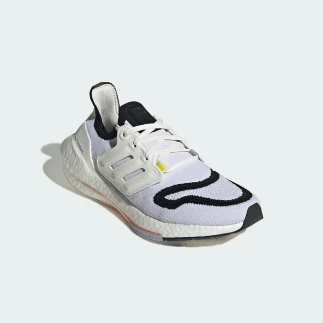 Tênis Adidas Ultraboost 22 Feminino - Branco GX8017