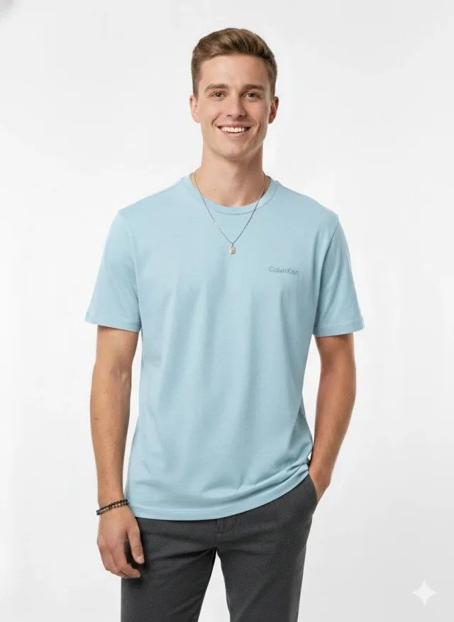 Camiseta Original Calvin Klein Playera Crewneck masculina logo cor Azul Bebê - 40BC238-454